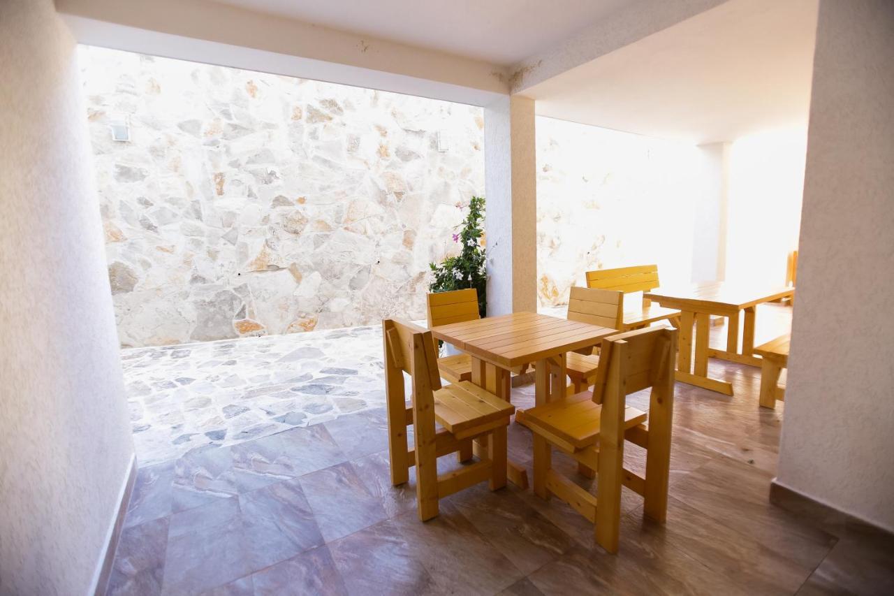 Villa Blanca Petrovac Exterior foto